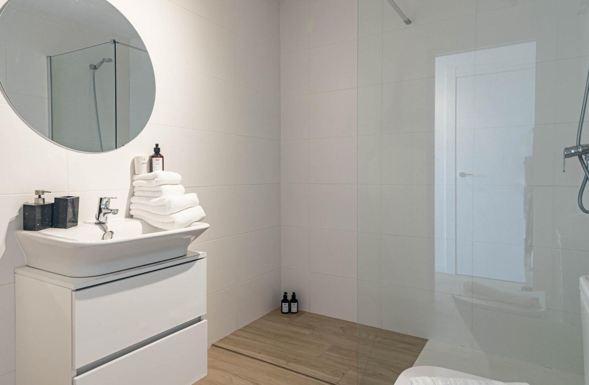 Jg51b - 3 Bedroom Flat With Gym & Rooftop Pool * Marbella