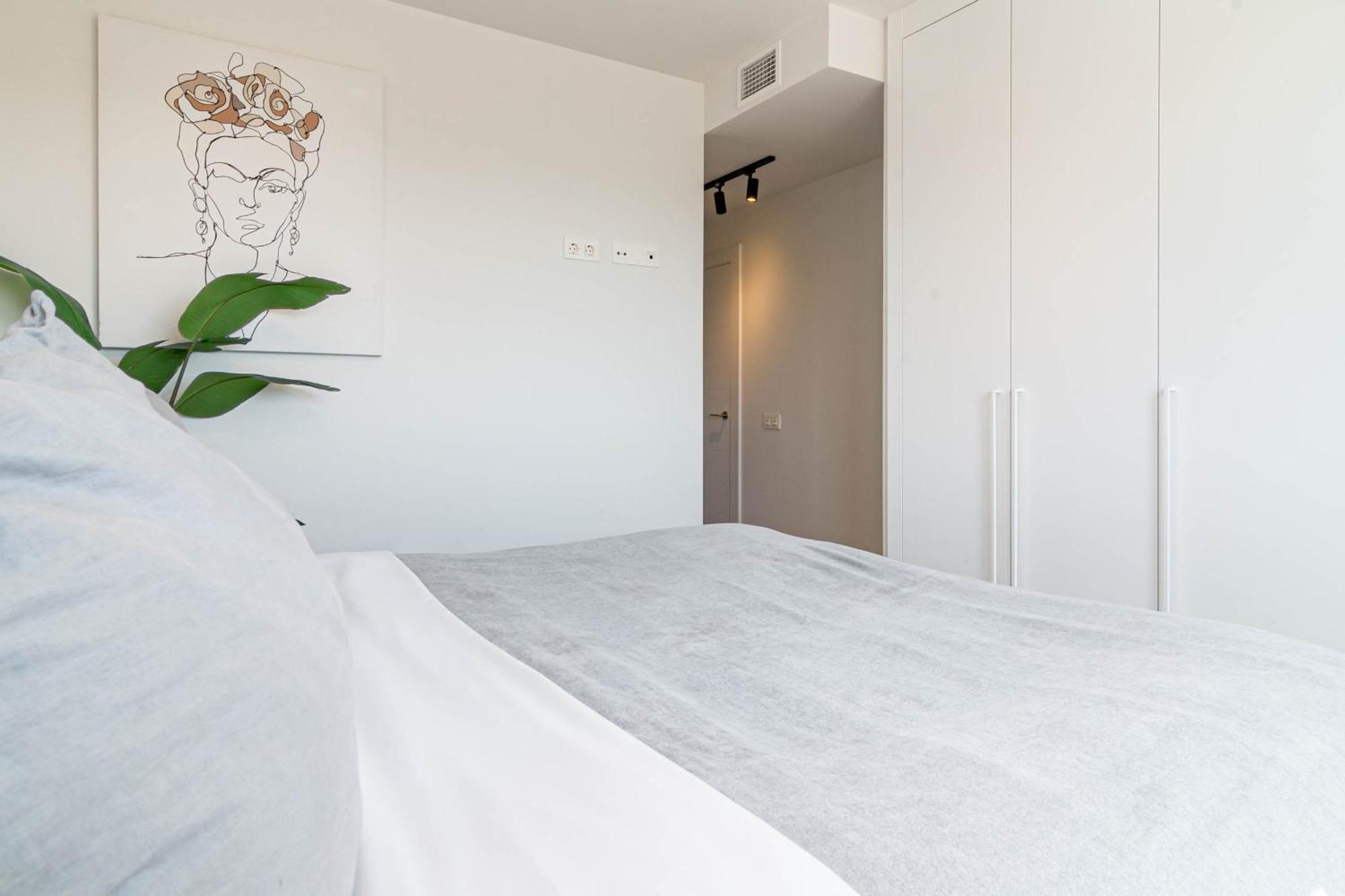 Jg51b - 3 Bedroom Flat With Gym & Rooftop Pool Apartment