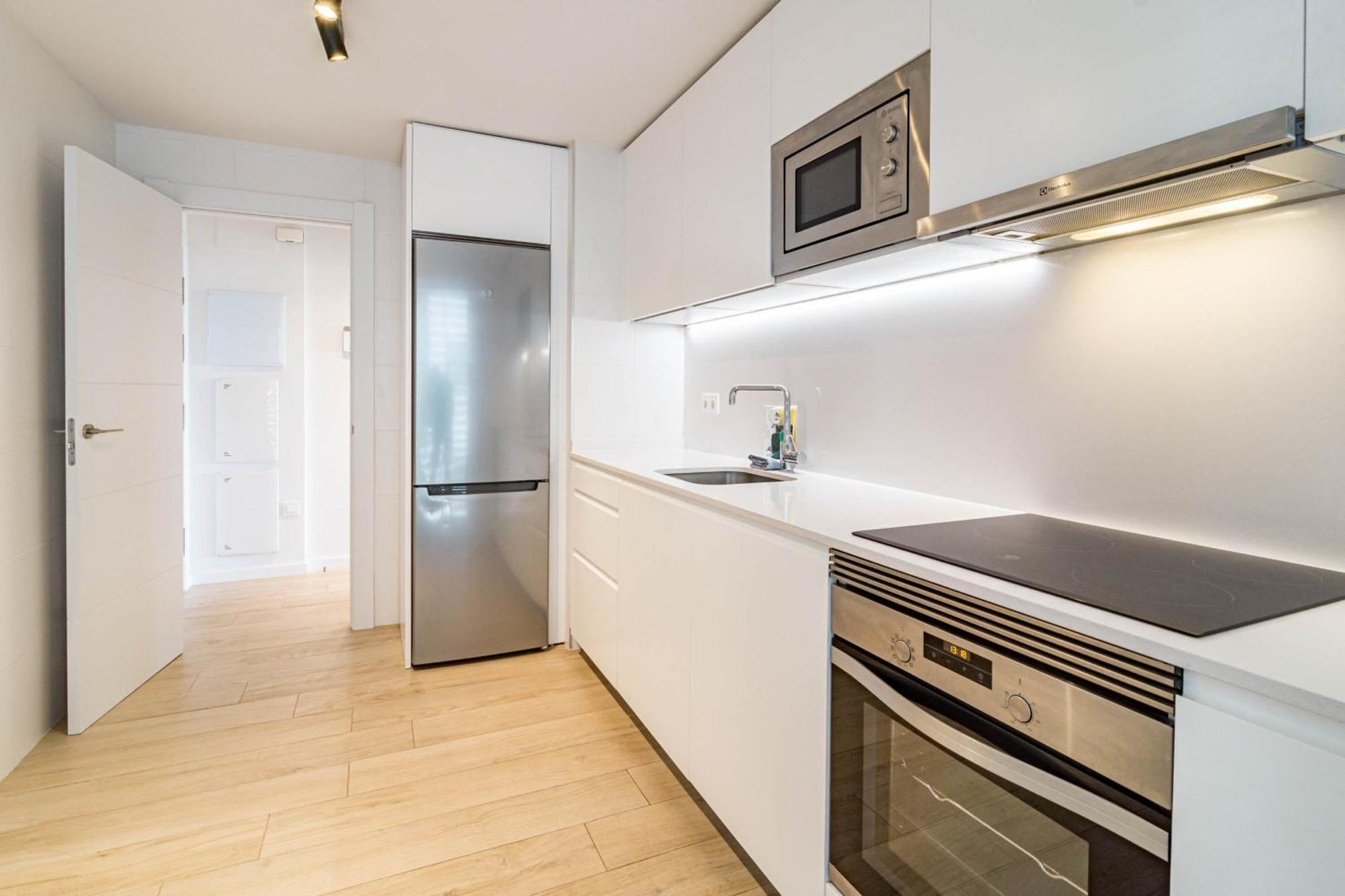 Apartment Jg51b - 3 Bedroom Flat With Gym & Rooftop Pool