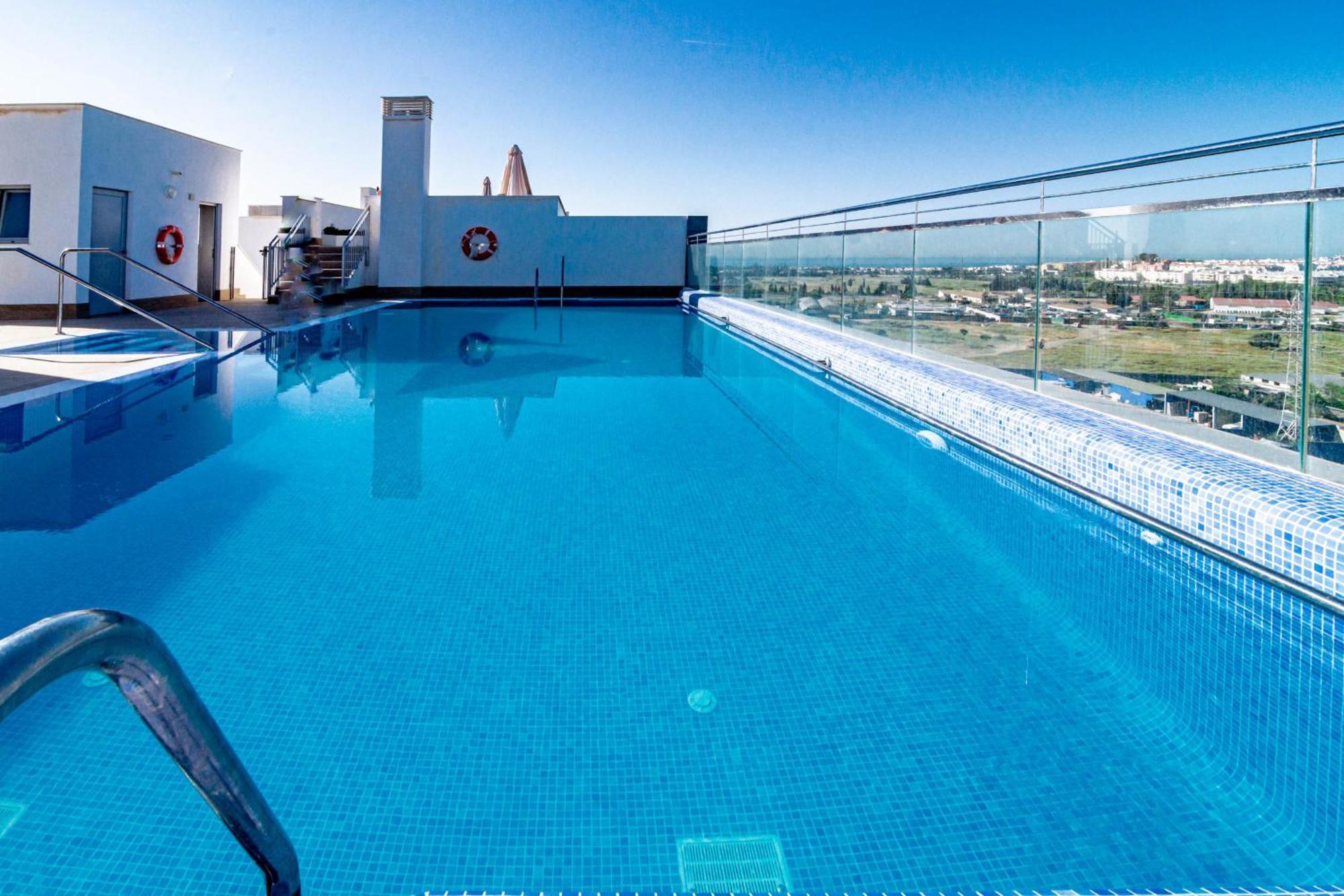 Jg51b - 3 Bedroom Flat With Gym & Rooftop Pool